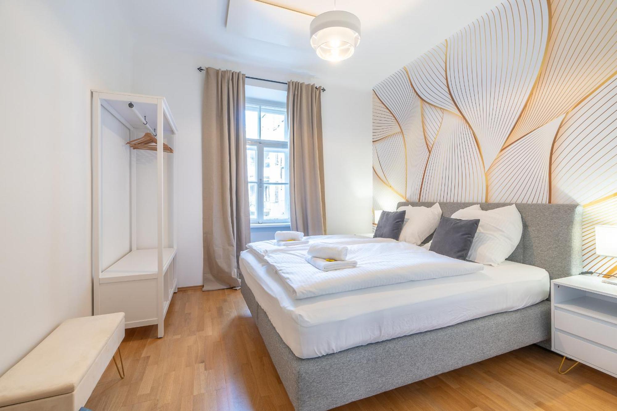 M&O Apartment, Zentral In Innenstadt-& Bahnhofsnaehe - Parkgarage Graz Buitenkant foto